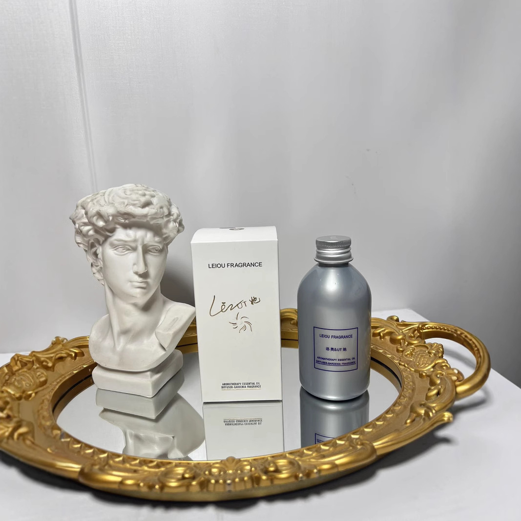 Authentic Ut Her Plant-Based Fragrance Refill Liquid 180ml Thoughtful Gift for Her Natural Plant-Based Fragrance Gardenia