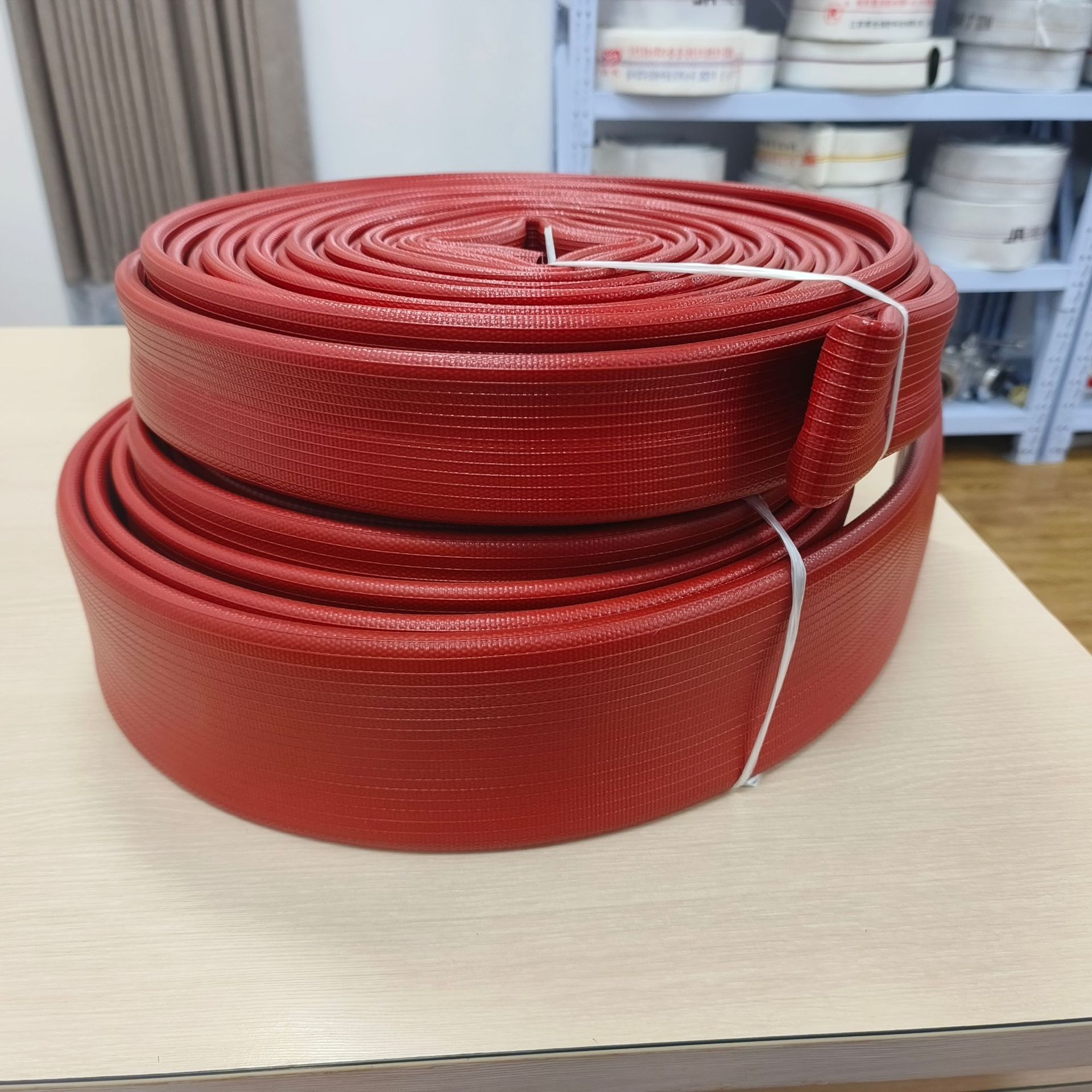 Thickened wear-resistant double-sided rubber hose marine high-pressure rubber fire hose