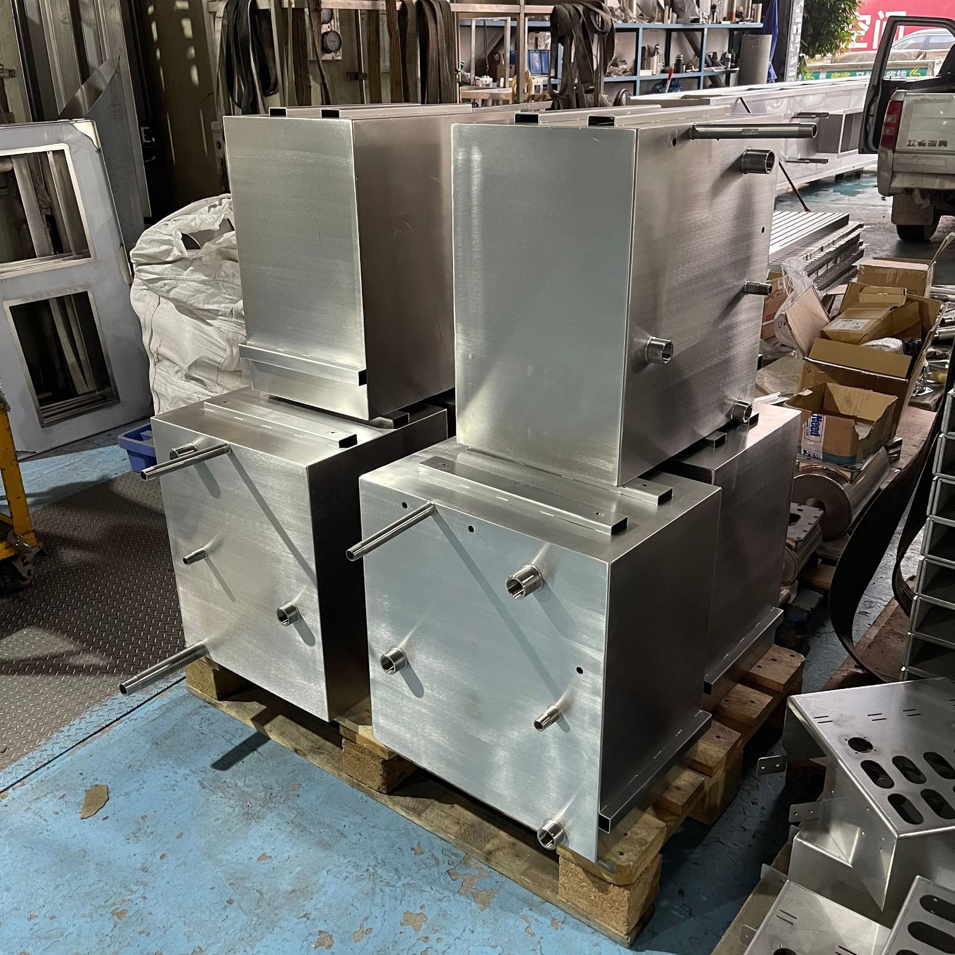 Stainless Steel High-Concentration Formula Storage Tank Stainless Steel Concentrated Liquid Storage and Transportation Tank Stainless Steel Antifreeze Mixing Tank