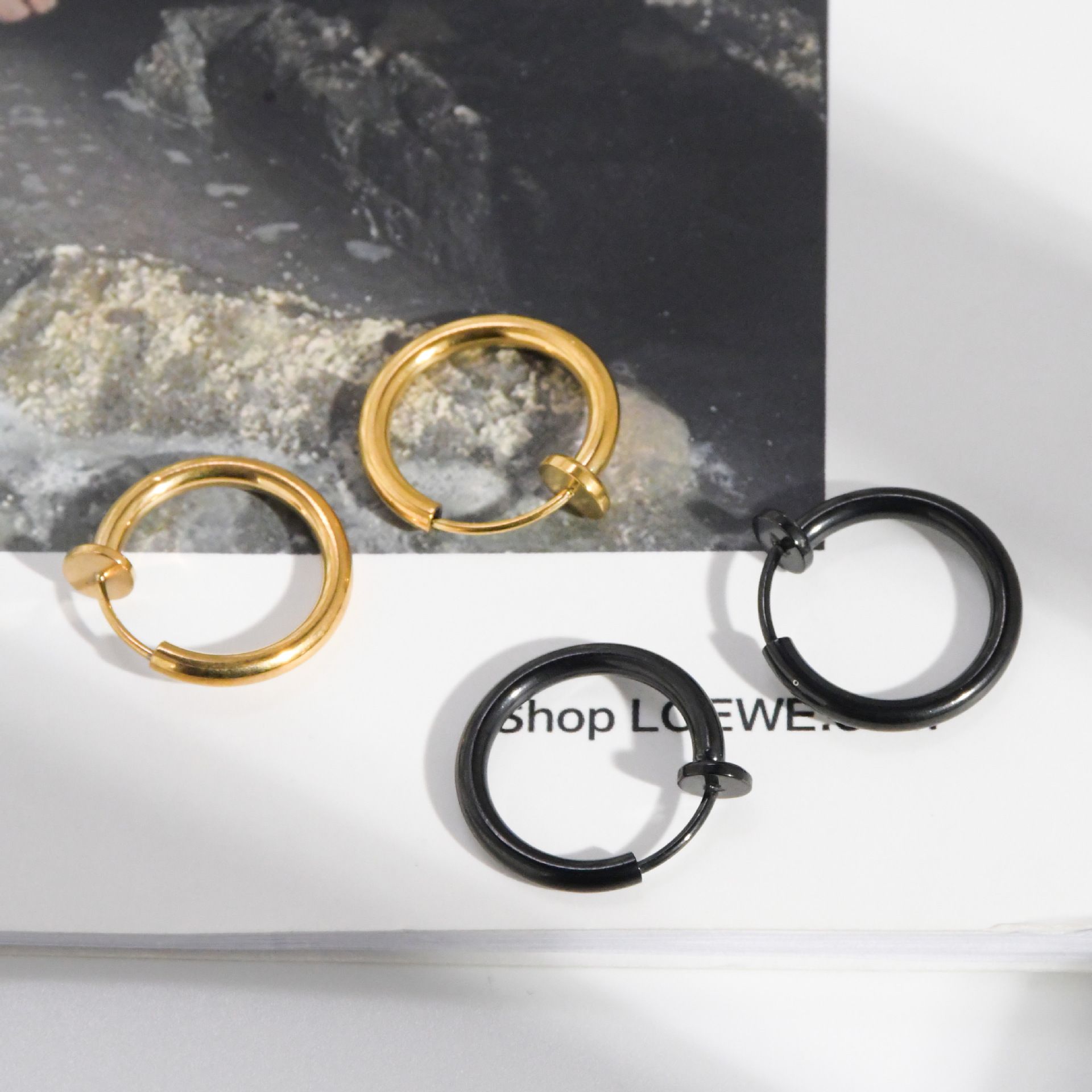 Korean Style Men's Stainless Steel Hoop Simple Earrings Without Pierced Ears, Personalized and Versatile, Fashionable Spring Ear Clip and Ear Wire Hoop