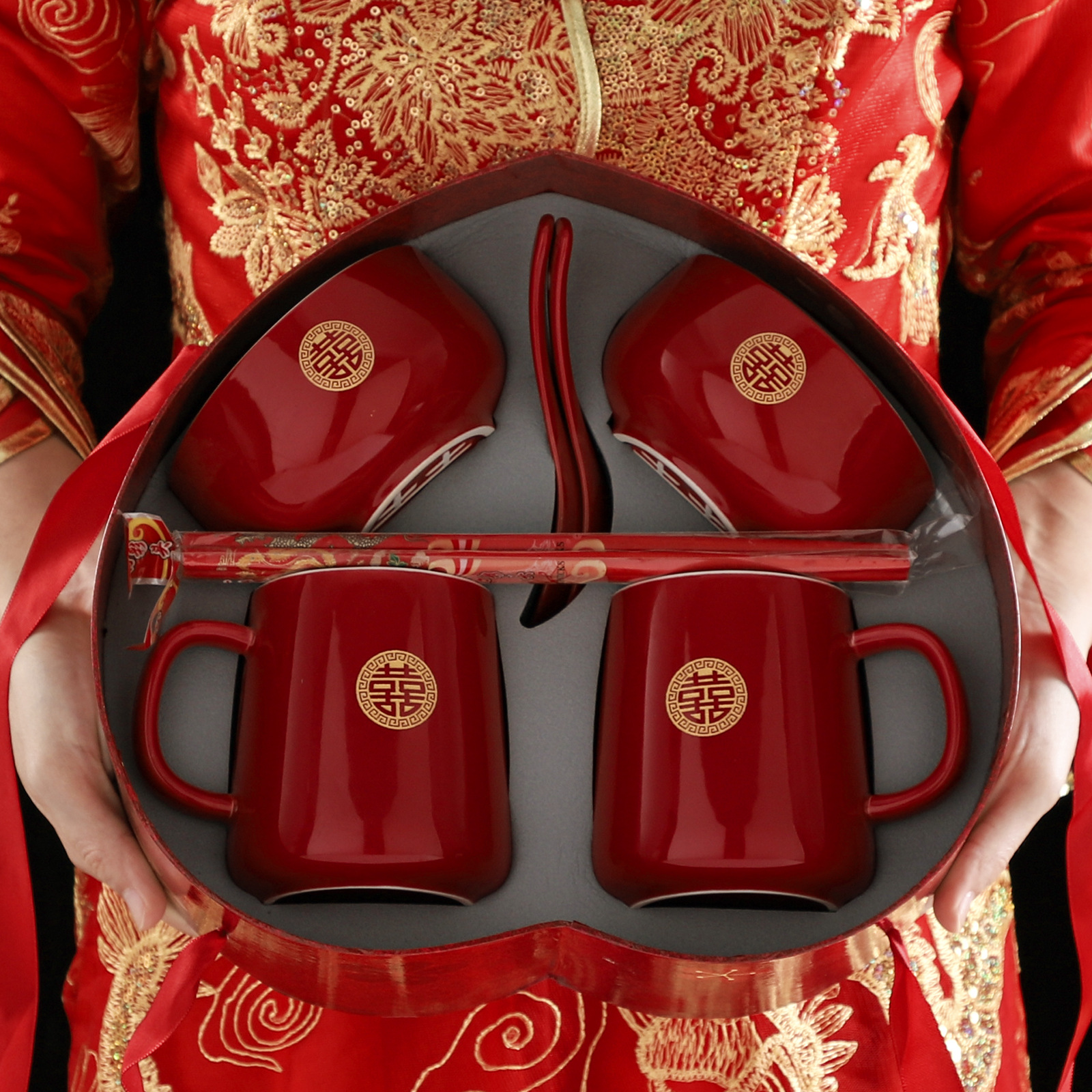 Wedding Ceramic Pair of Cups, Tea Cups, Eight-Piece Set of Wedding Supplies, Chinese Wedding Bowls, Couple Bowls and Chopsticks Gift Box Set