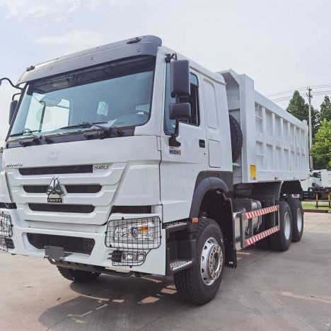 Самосвал Hoofer с восемью задними колесами, левый руль, 371 л.с., Евро II, экспортный вариант