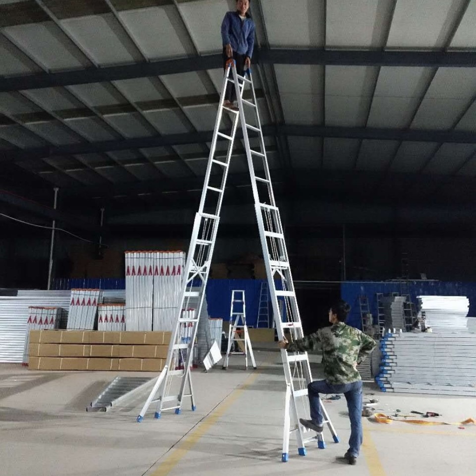 Многофункциональная регулируемая лестница в виде елочки