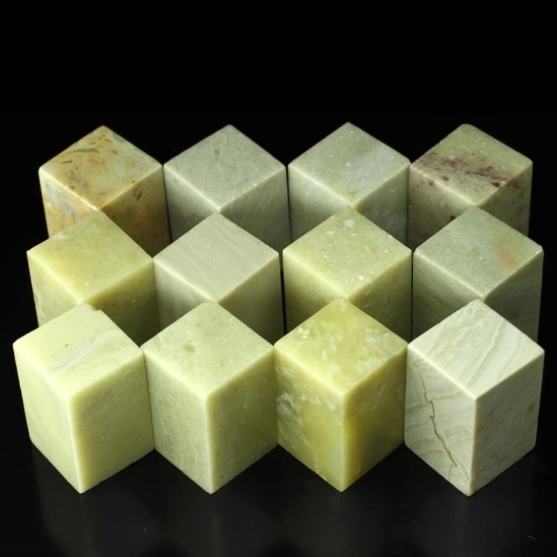 Qingtian Stone Seal 2.5*2.5*4 Stone Seal Material Seal Stone Original Stone Carving Seal Material One Piece