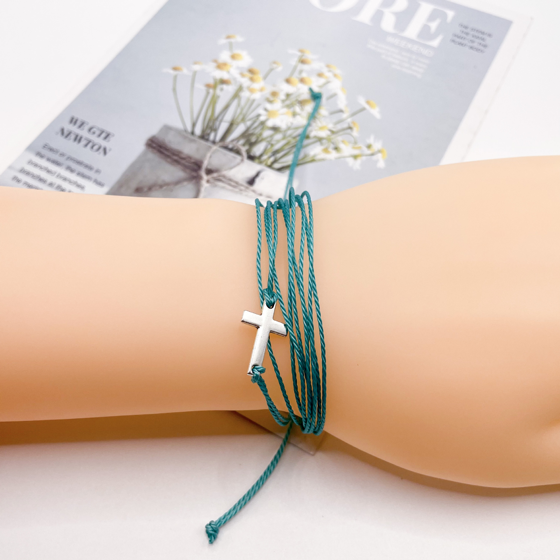 European and American cross-border wax thread woven bracelet waterproof wax men's and women's friendship bracelet Beach surfing cross bracelet