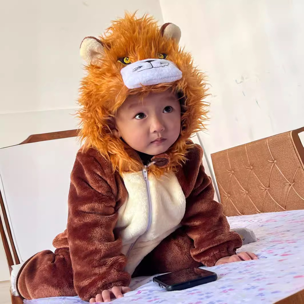 Autumn and winter baby one-piece pajamas over-range zipper romper flannel pajamas home baby wholesale delivery