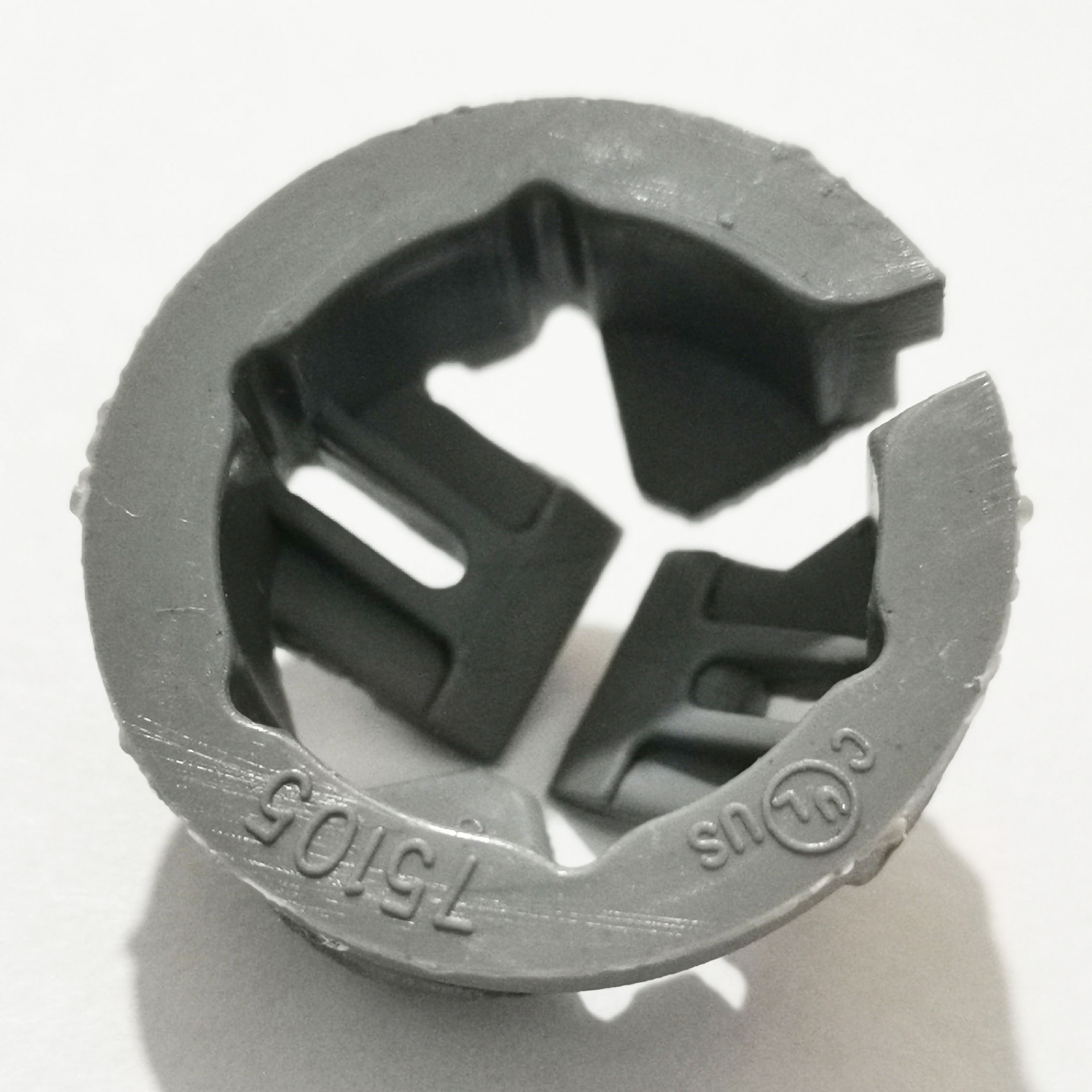 American Standard plastic iron box punching voltage line buckle connector NM hit lock cable connector