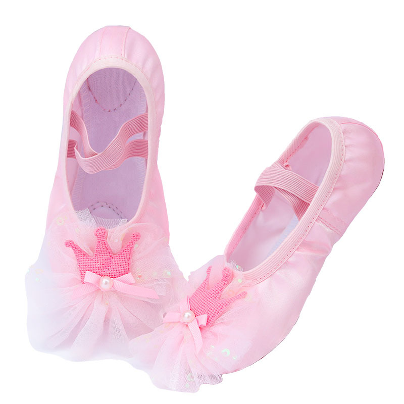 Dance Shoes with Soft Soles, No Laces, Non-slip, Wear-resistant, Special Satin Princess Style for Young Kidsren's Dance, Girls' Performance Practice