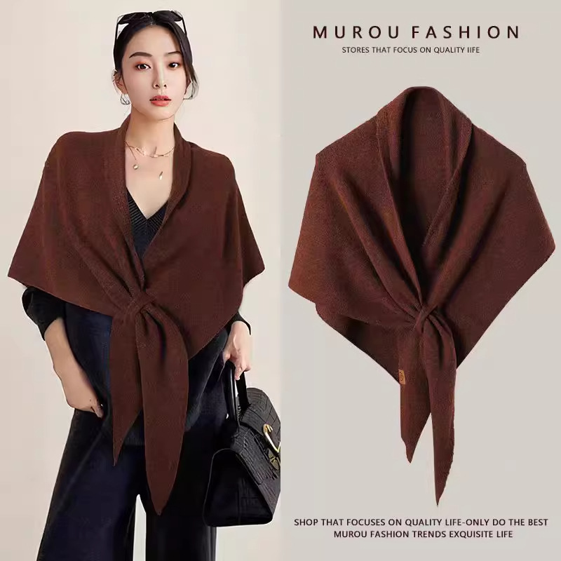 Autumn and Winter New Solid Color Versatile Triangle Scarf Small Shawl for Women, Casual High-End Feel, Warm and Thickened Outer Knit Shoulder Wrap