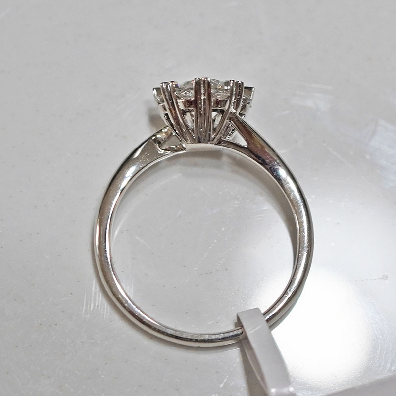 Pt950 Platinum Cultivated Diamond Ring for Women Heart-Shaped Petal-Shaped Wedding Proposal Star-Shaped Surrounding Setting