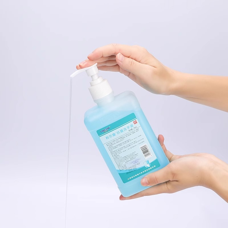 Wholesale Lierkang antibacterial hand sanitizer pressing head large bottle household cleaning antibacterial foam hand sanitizer 500ml,