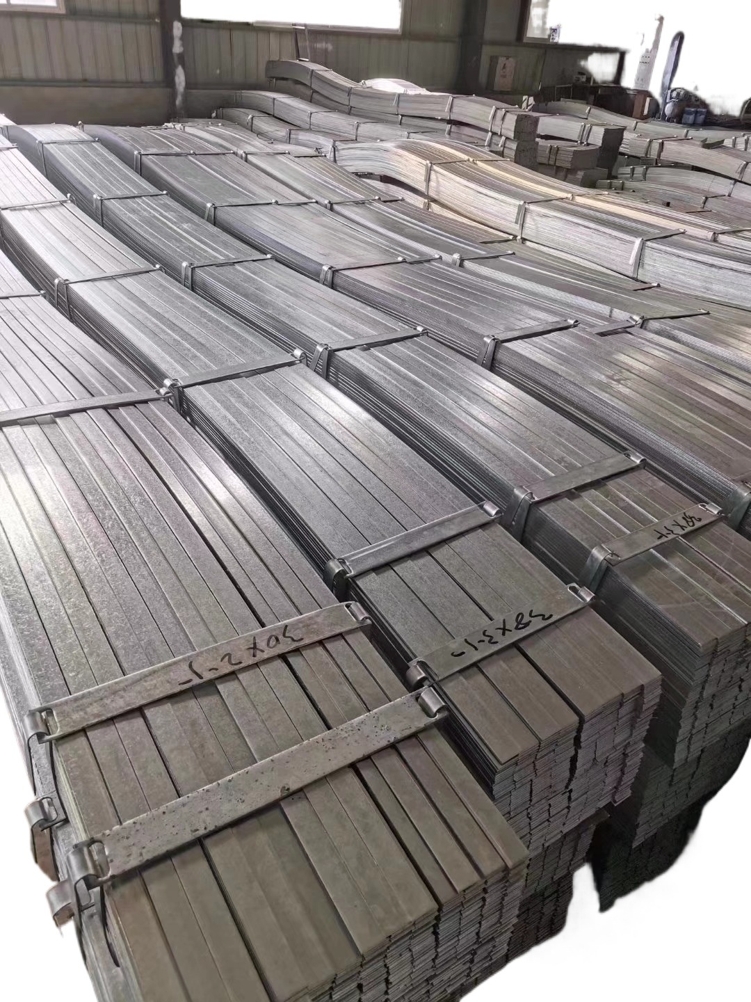 Spot Sales of Wear-Resistant Spring Plate 65Mn Hot-Rolled Alloy Steel Plate Cold-Rolled Acid-Washed Home Appliances and Automobile High-Strength Springs