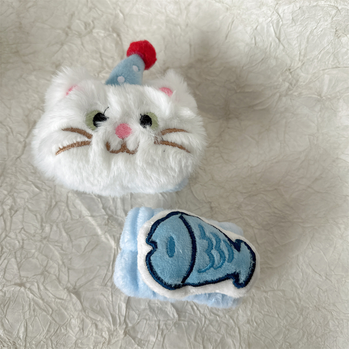 Cute Penguin Fish Plush Face Wash Wristband for Women to Wash and Prevent Dripping Special Anti-Moisture Sports Wristband for Autumn and Winter