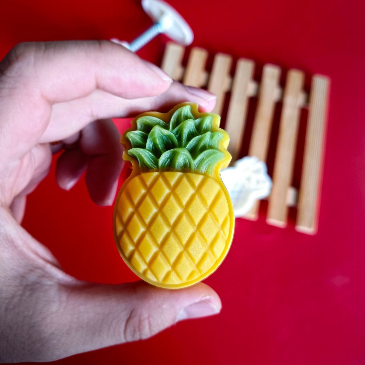 Pineapple Mold for Making Mooncakes, Mung Bean Cakes, Pastry Hand-Pressed Molds, Non-Stick and Easy to Demould, Kitchen Use, Wholesale from the Source Manufacturer