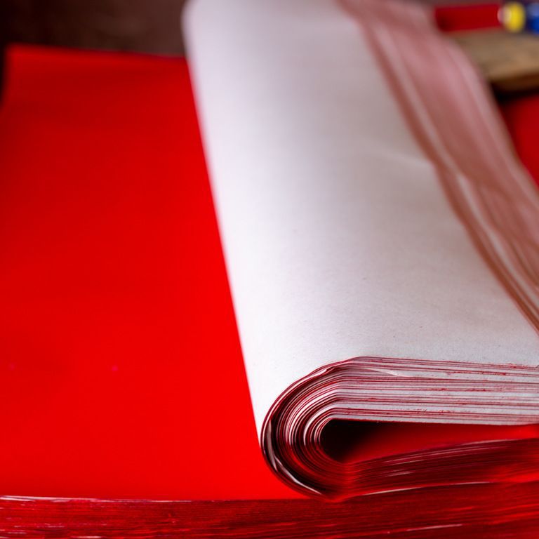 Wedding special red paper cinnabar paper thickened paper-cut pressure manhole cover couplet wedding supplies single-sided paper wholesale