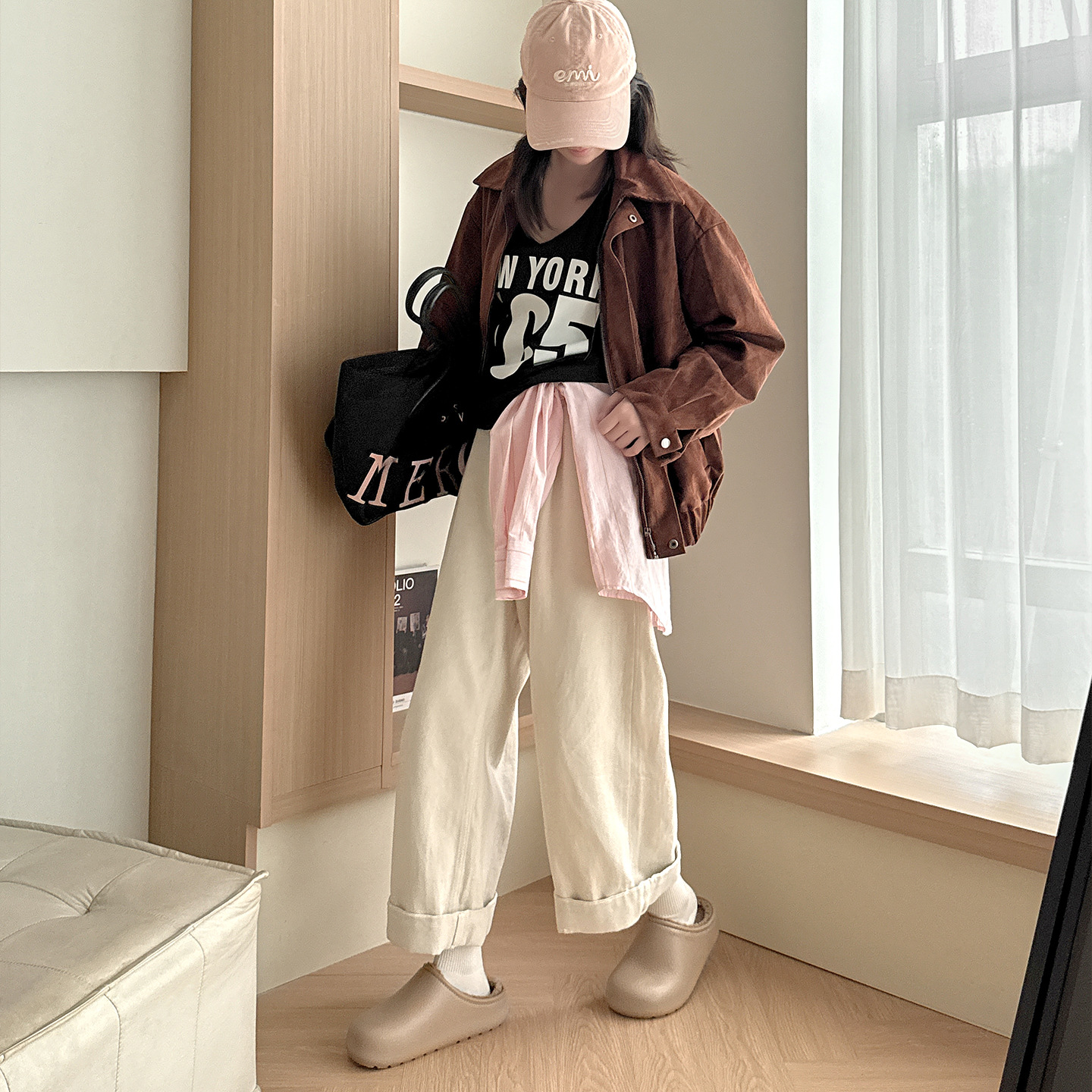 2025 New Fashionable Indoor Couple Cotton Slippers for Autumn and Winter, Warm, Waterproof, Non-Slip, Antibacterial Birkenstock Slippers for Men and Women