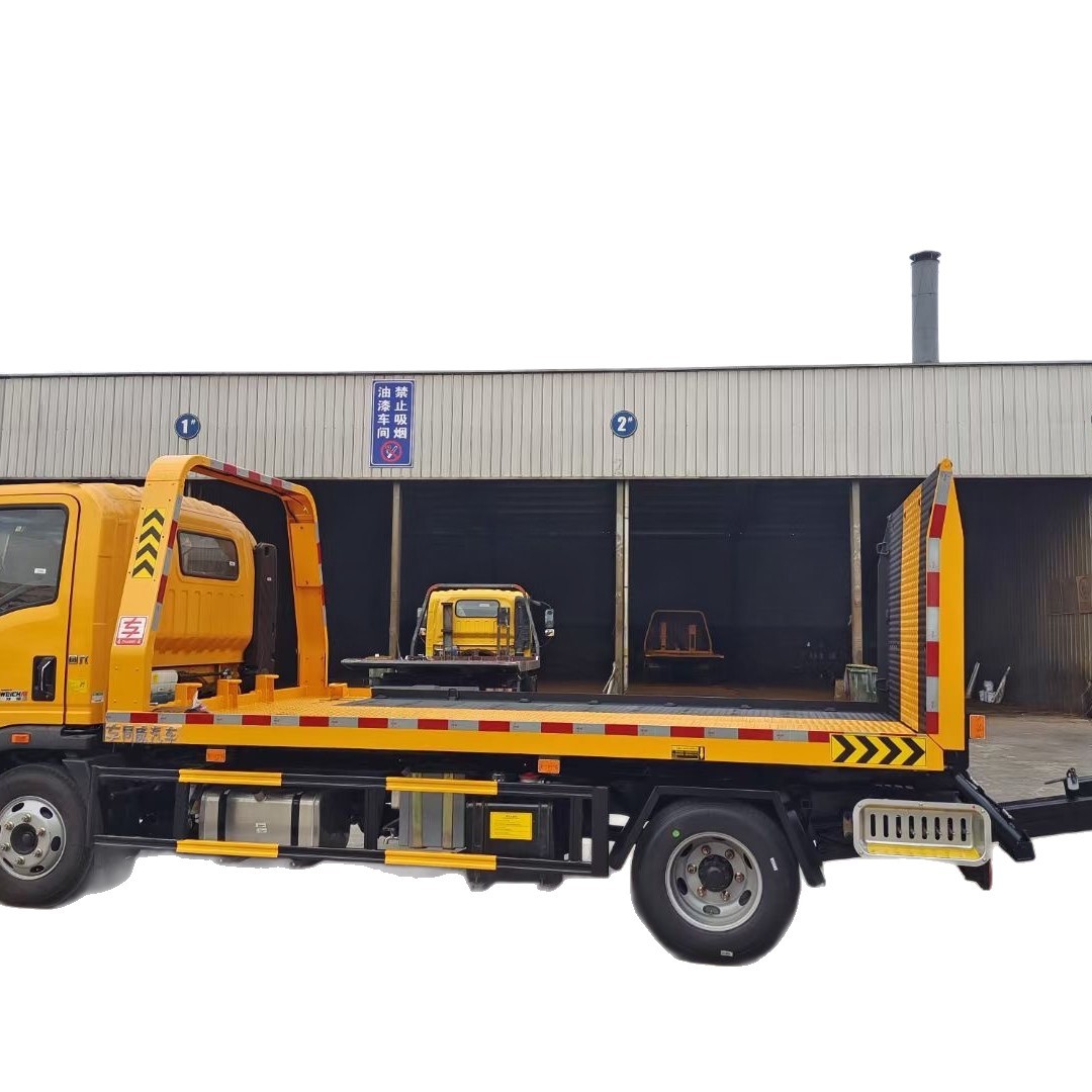 Sinotruk Howo 3-6 Ton Tow Truck Price Configuration Optional, Road Rescue Vehicle Towing Engineering Machinery Manufacturer