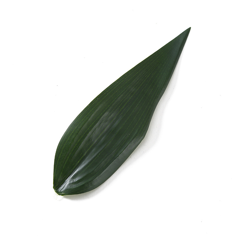 Cross-border lily leaf simulation green plant lily leaf accessories green landscape simulation flannel lily leaf wholesale