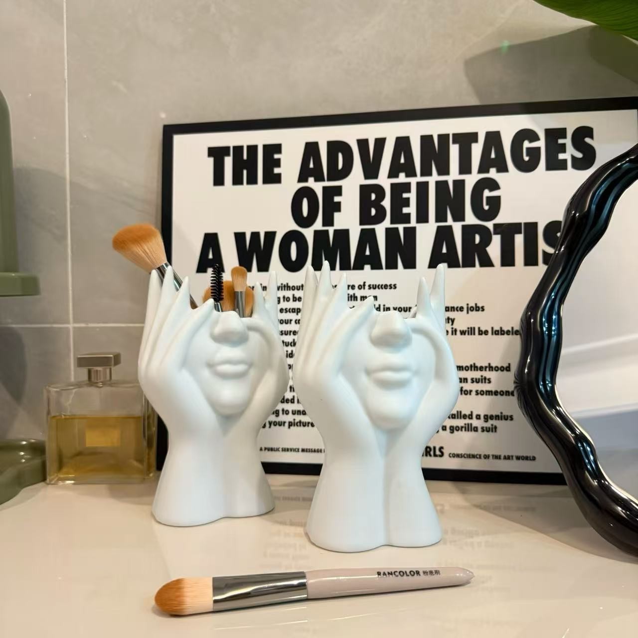 Cross-Border Creative Body Art Styling Office Supplies Desktop Multi-Functional Storage Pen Holder Makeup Brush Holder Decoration