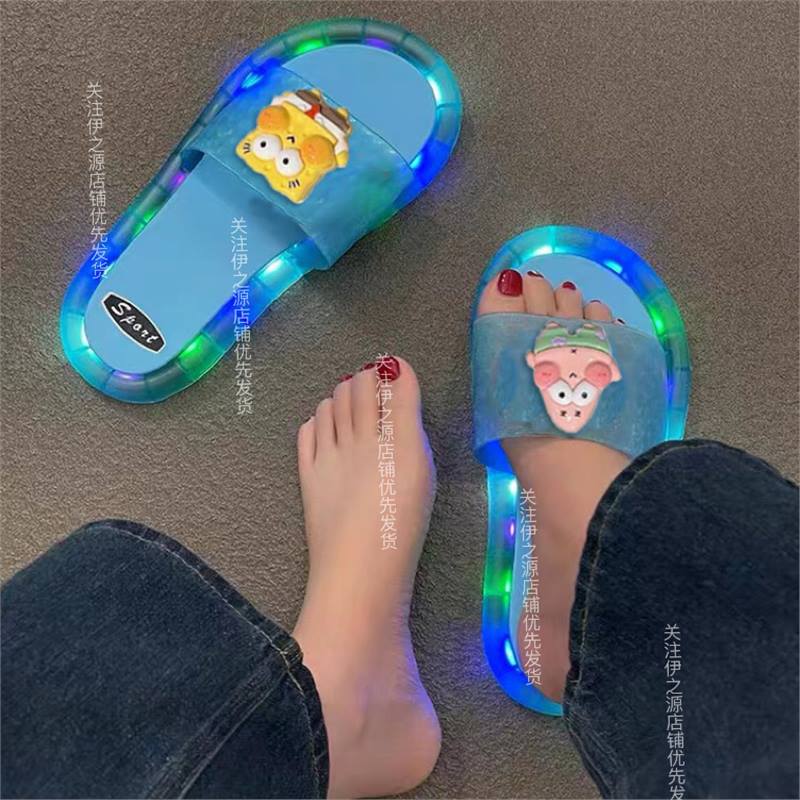 Trendy Luminous Slippers for Women, Fashionable Street Style, Cartoon Cool Night Light Soft Sole Sandals for Women, New Summer Style