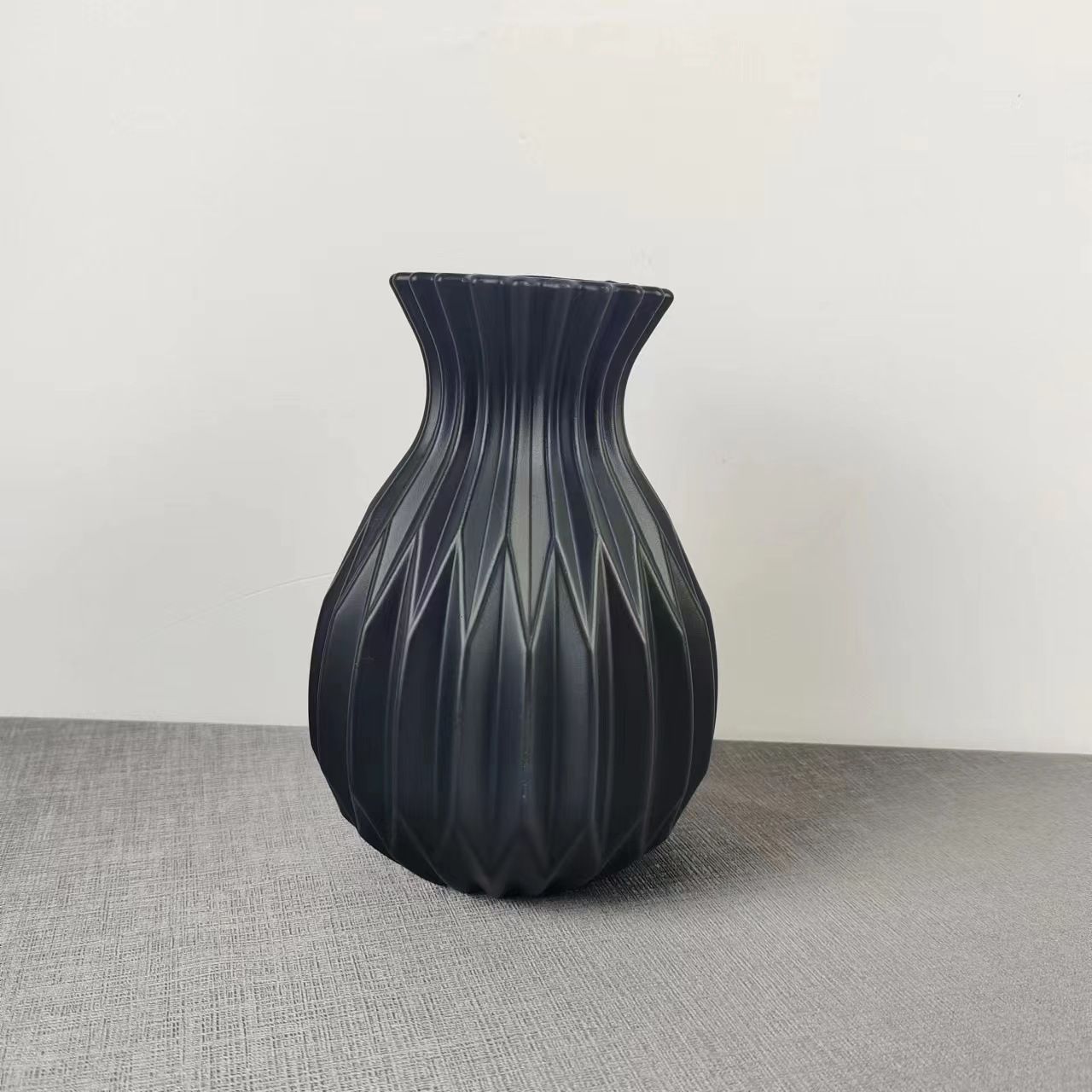 Wholesale Nordic style hydroponic imitation ceramic plastic vase flower arrangement creative decorations vase ins style