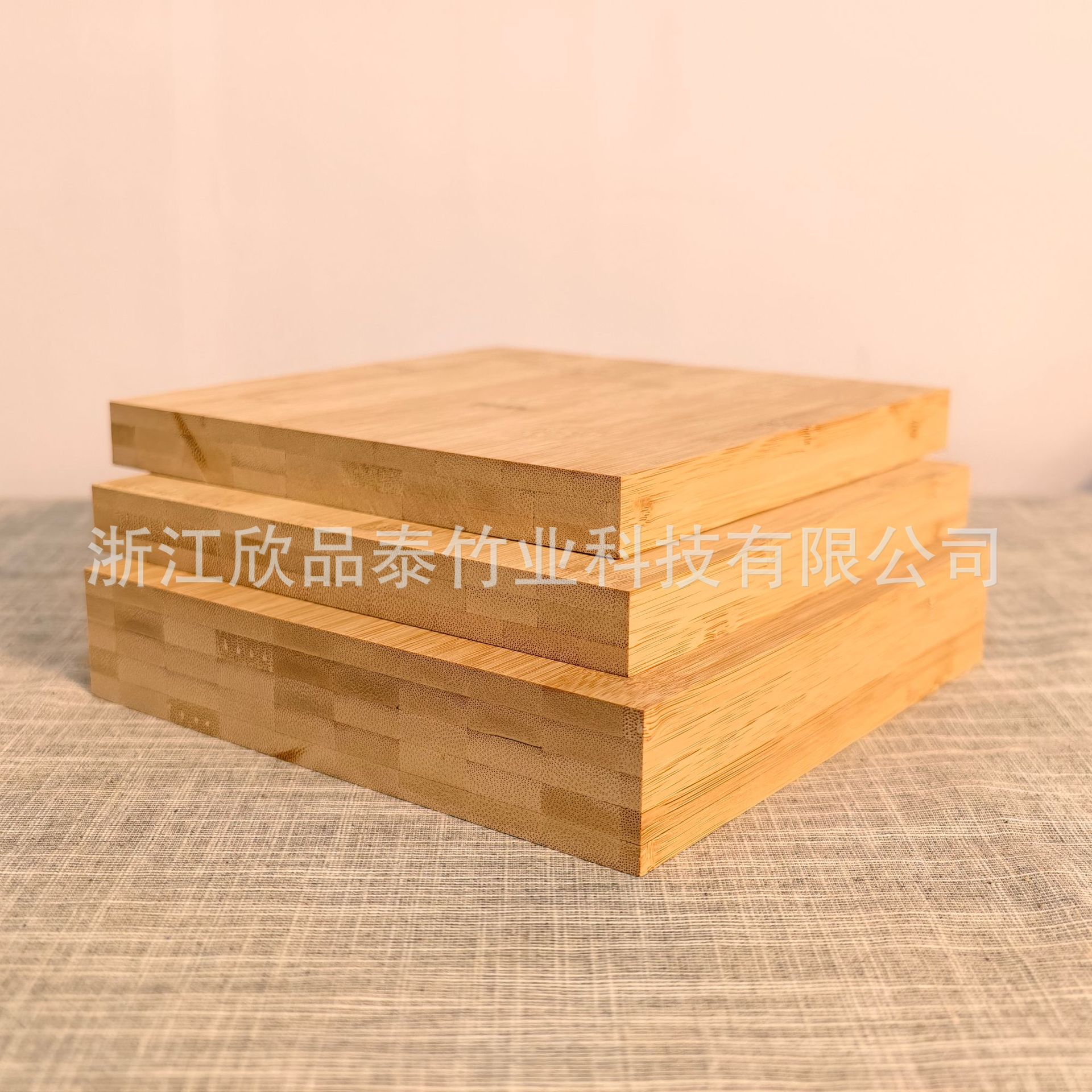 Углеродная бамбуковая плита, многослойная массивная деревянная плита, интегрированный бамбуковый материал, бамбуковая композитная плита, нанобамбуковая прессованная плита, плоская прессованная двухслойная плита, многослойная плита