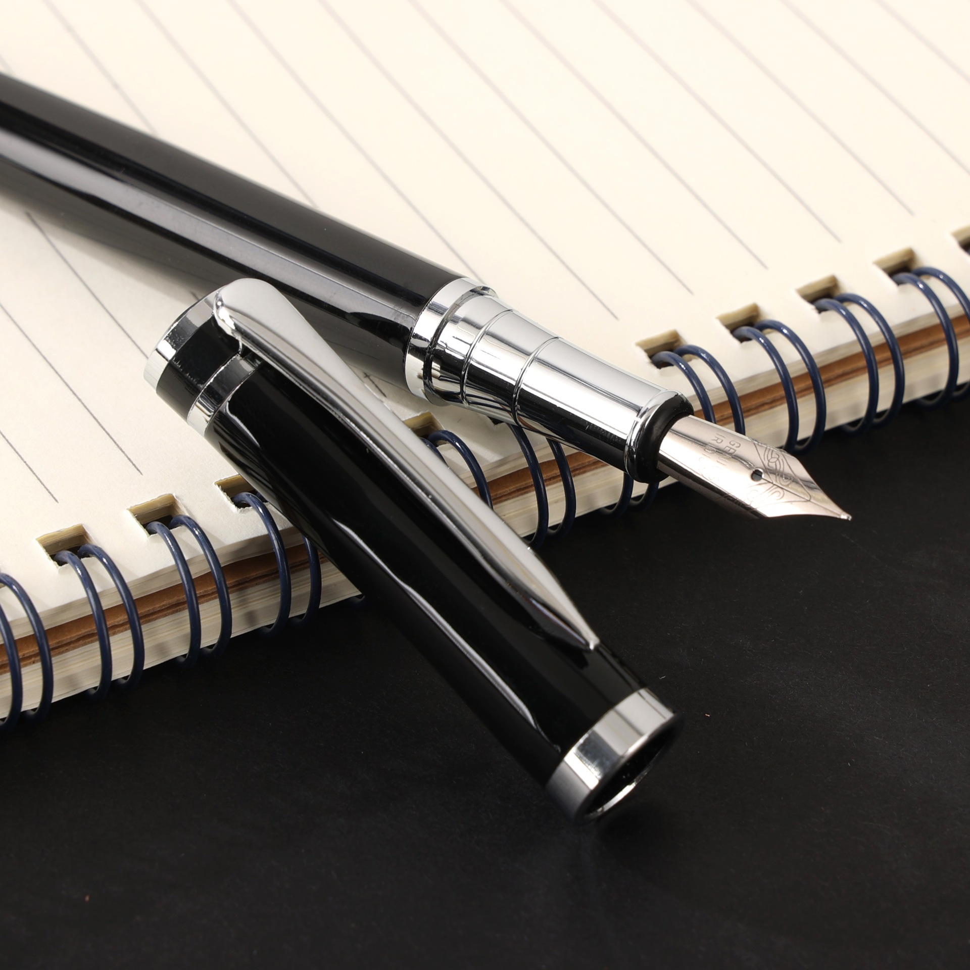 Fountain Pen Metal Pen Business Office Gift Pen Signature Pen Hard Pen Calligraphy Gift Pen Signature Pen Can Be Customized