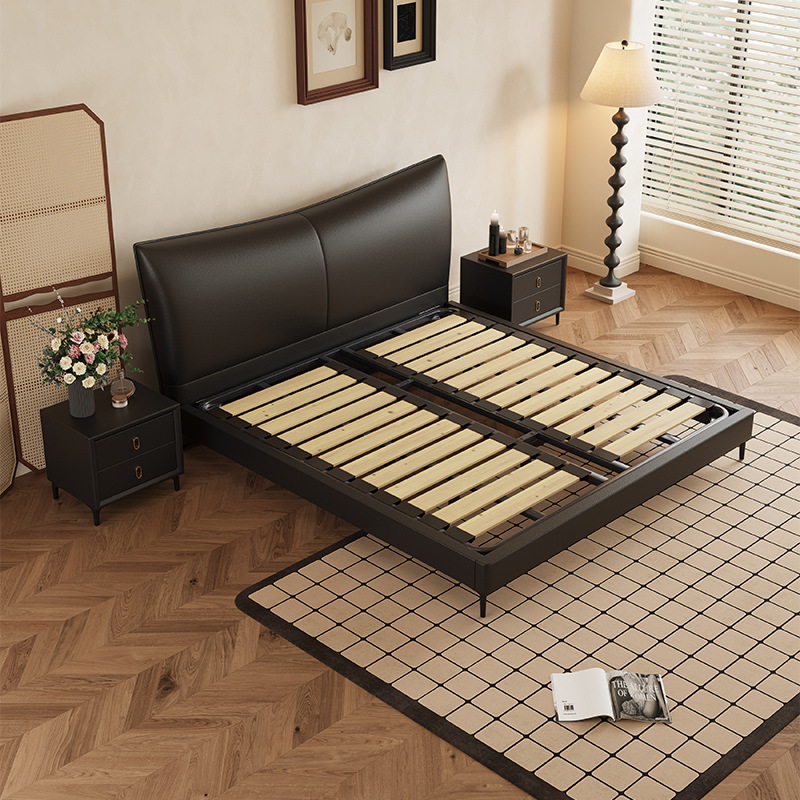 Modern simple real leather bed 1.5 m 1.8 m master bedroom bed light luxury storage wedding bed solid wood soft furniture wholesale