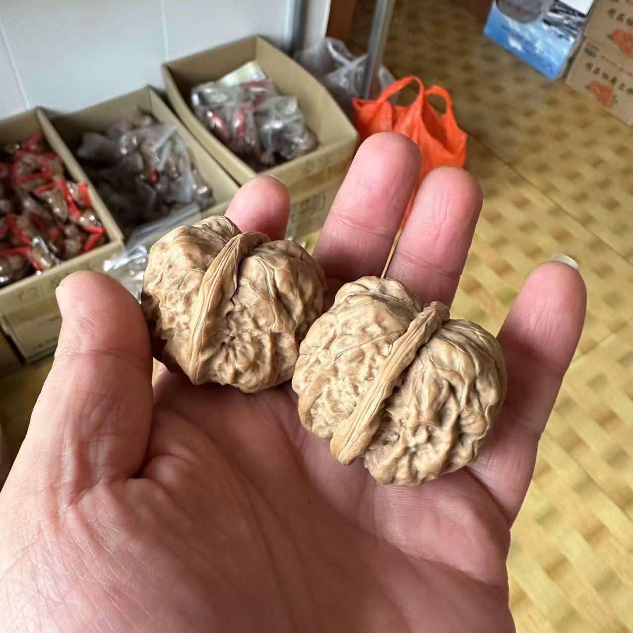 Wen Play Walnut Toad Head Mill White Lion Four Building Official Hat Various Play Toad Head Walnut Wen Play Wholesale