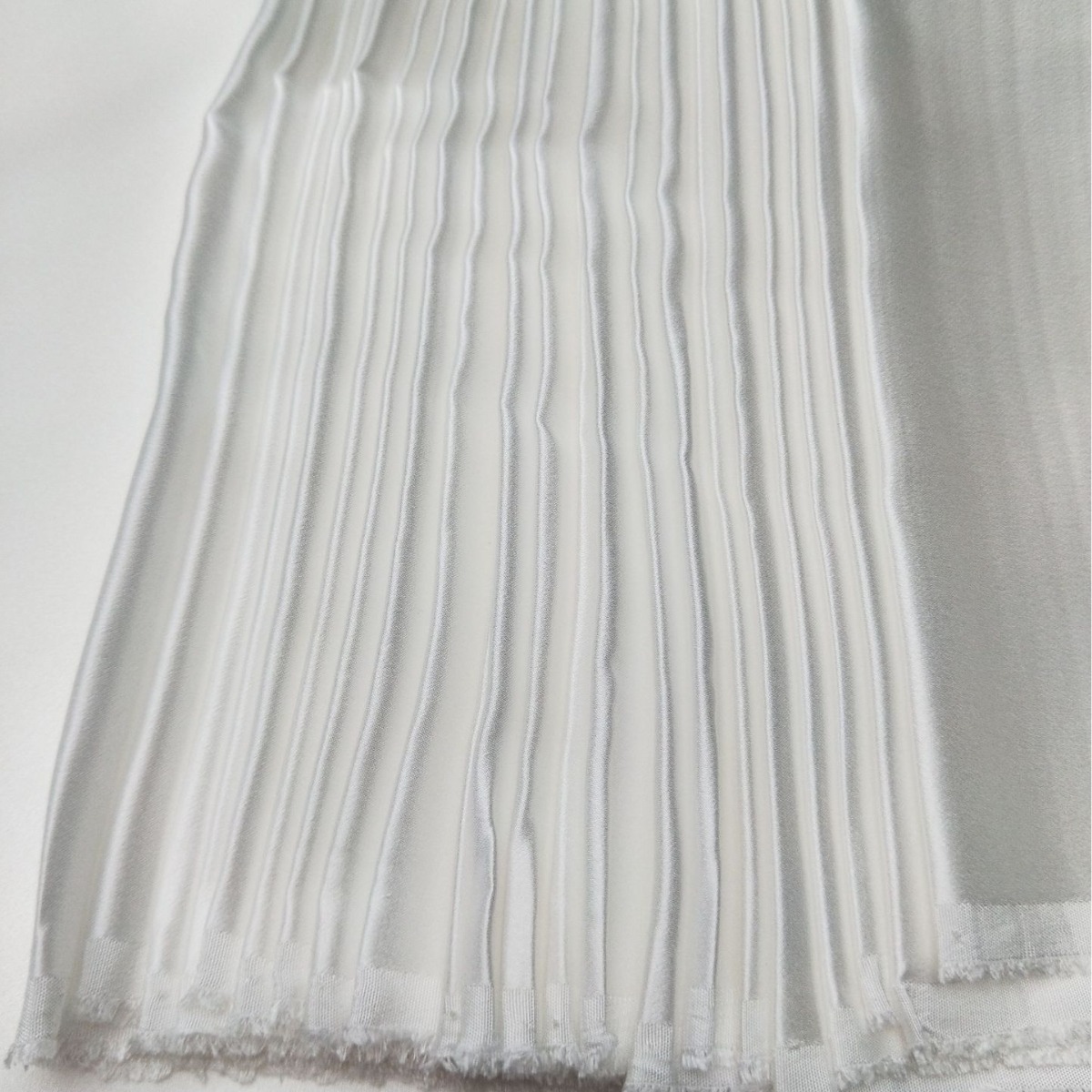 in stock Silk Crepe Satin 19 Mm Silk Mulberry Silk Satin Glossy Cloth Pajamas Pillowcase Shirt Garment Fabric