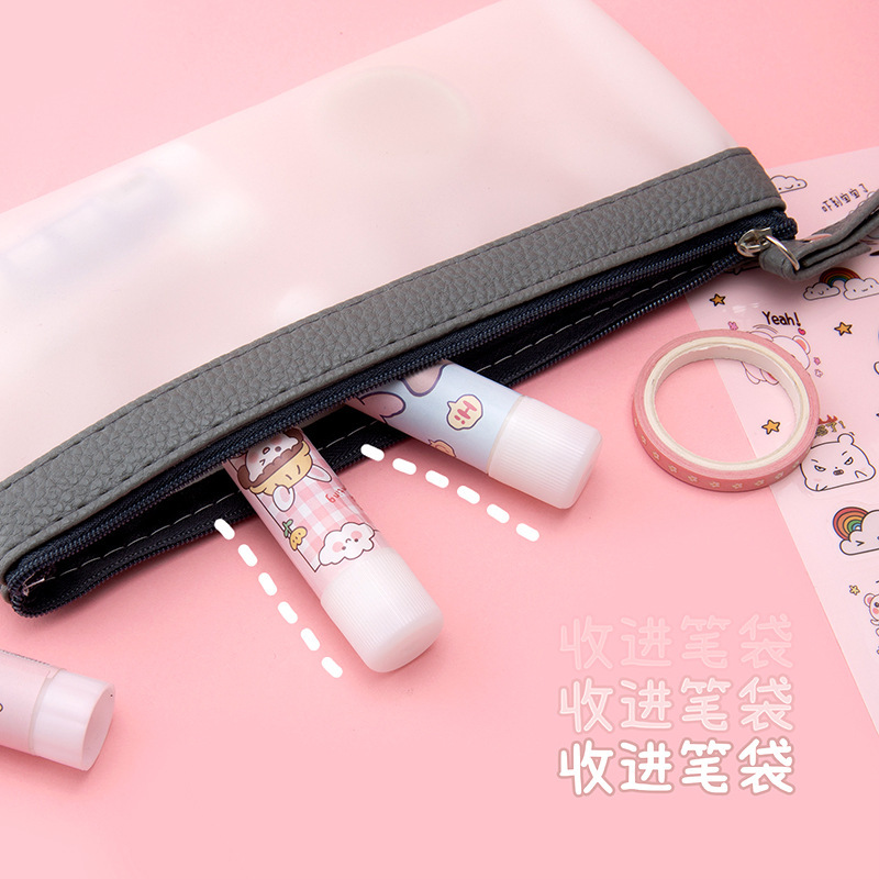 Factory direct supply bulk pva glue stick small office supplies cartoon 9G glue stick high viscosity student stationery wholesale