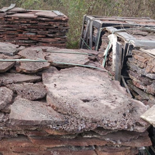 Customized Volcanic Stone-Shaped Aromatherapy Water Plant Planting Panels for Park Landscaping, Sewage Treatment, and Artificial Wetlands