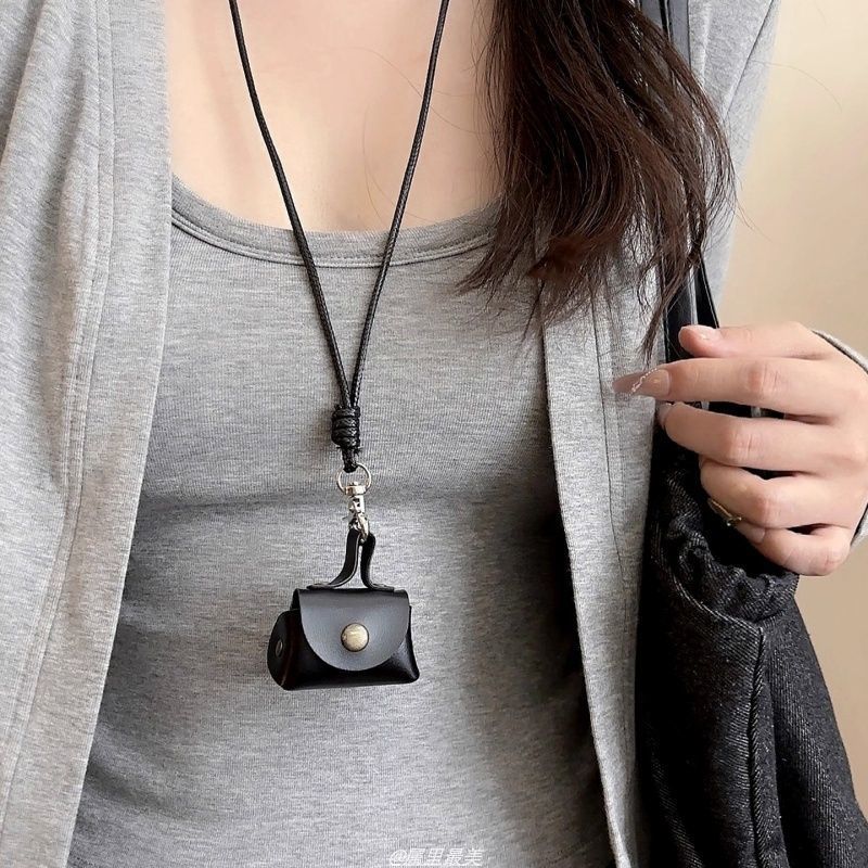 Vintage Leopard Print Leather Coin Purse Necklace for Women, Long Sweater Chain Storage Bag, Neck Hanging Accessory