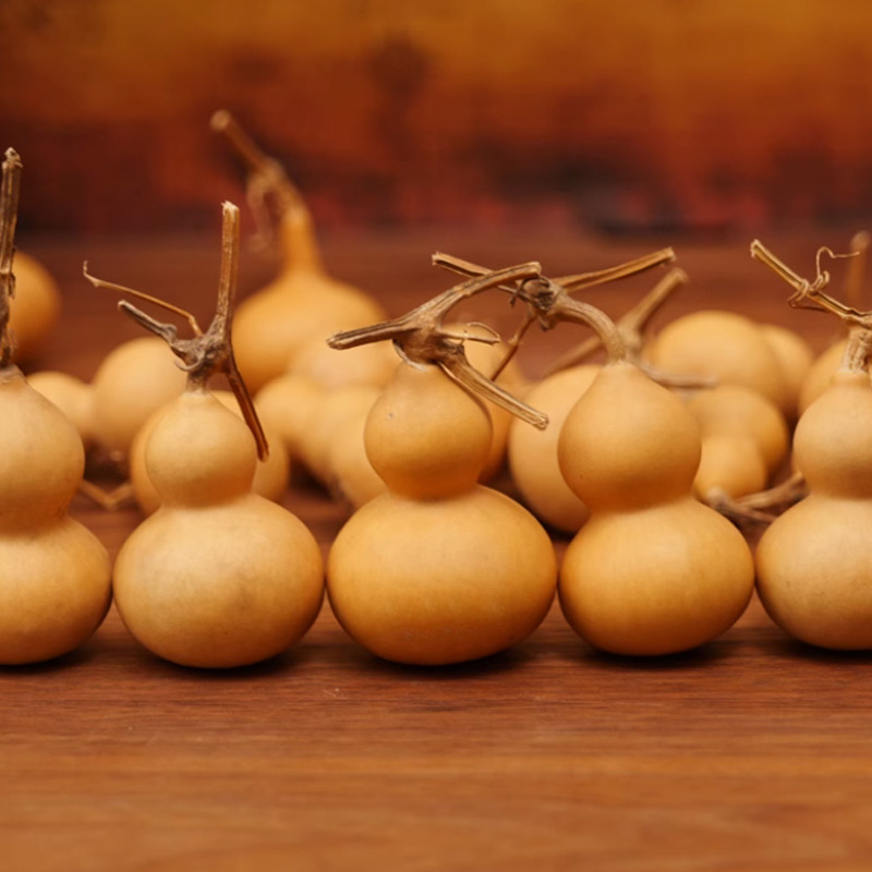 Small gourd natural gourd hand twist play text play ornaments pendant manufacturers stall gadgets home available