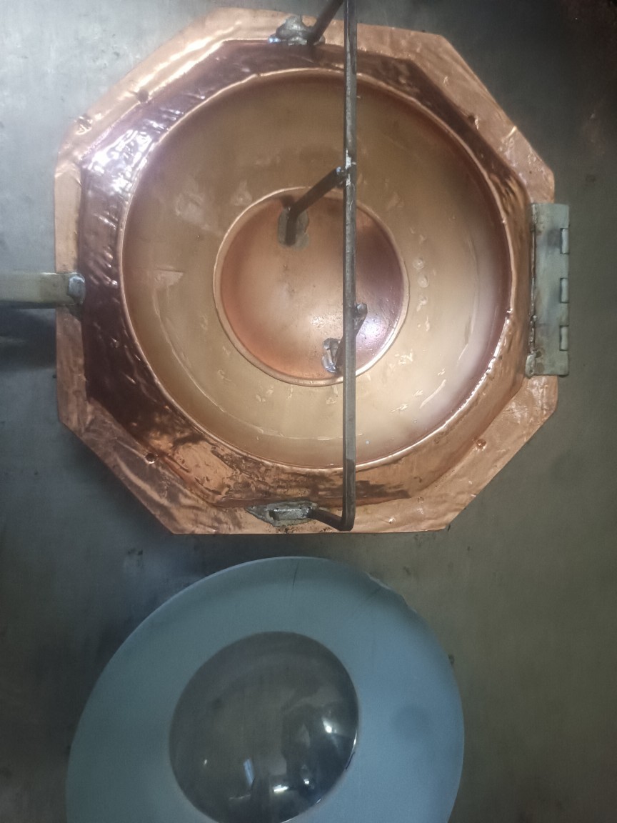 Dongguan Manufacturer, Specializing in the Production of Various Spray Molds, Spray Paint Molds, Clamp Molds, Edge Molds, Spray Paint Masking Molds