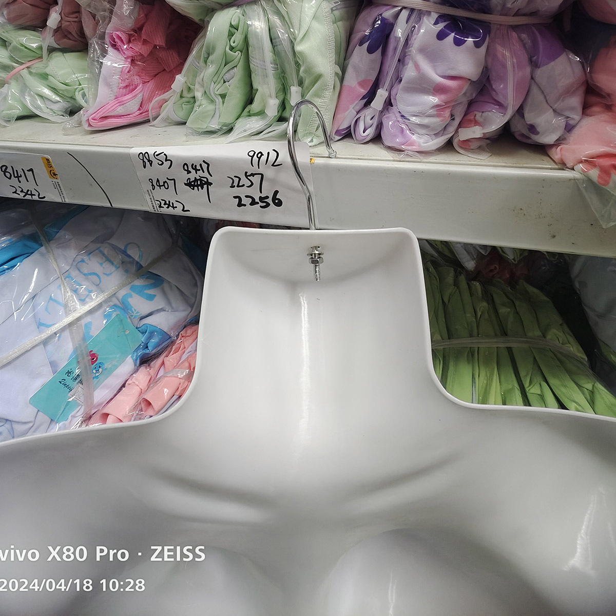 Women's Half-body Hanging Clinker Costume Model Props Chest Mold Men's Children's Display Rack Women's Mold Props