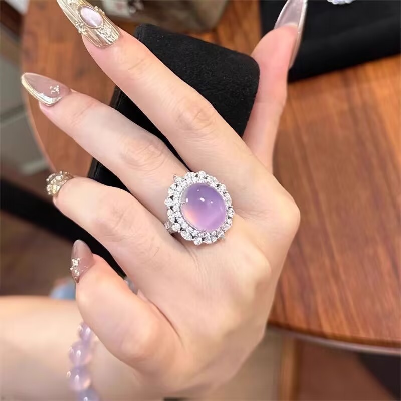 Оптовое серебряное кольцо с инкрустацией из роскошного зеленого халцедона для женщин