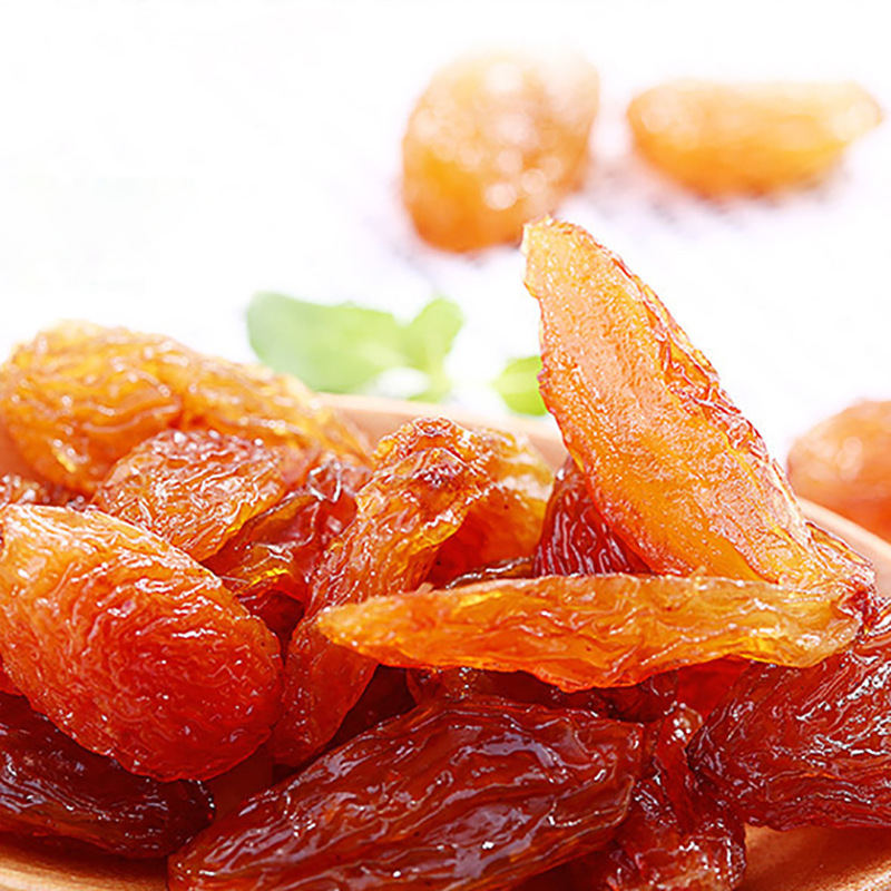 Baicaowei Rose Red Raisins 100G/50G Box Size 90/140 Packaging Dried Fruit Candied Snacks