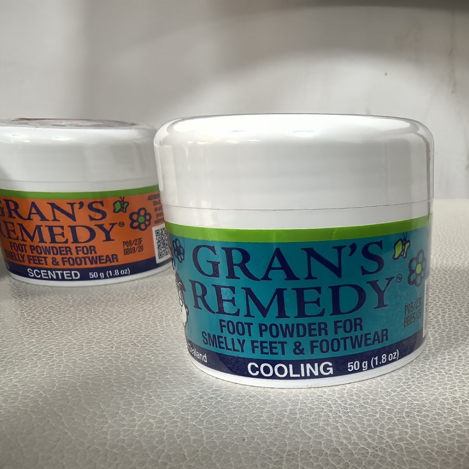 New Zealand imported granny stinky foot powder Australia sports foot sweat odor 50g mint in stock wholesale