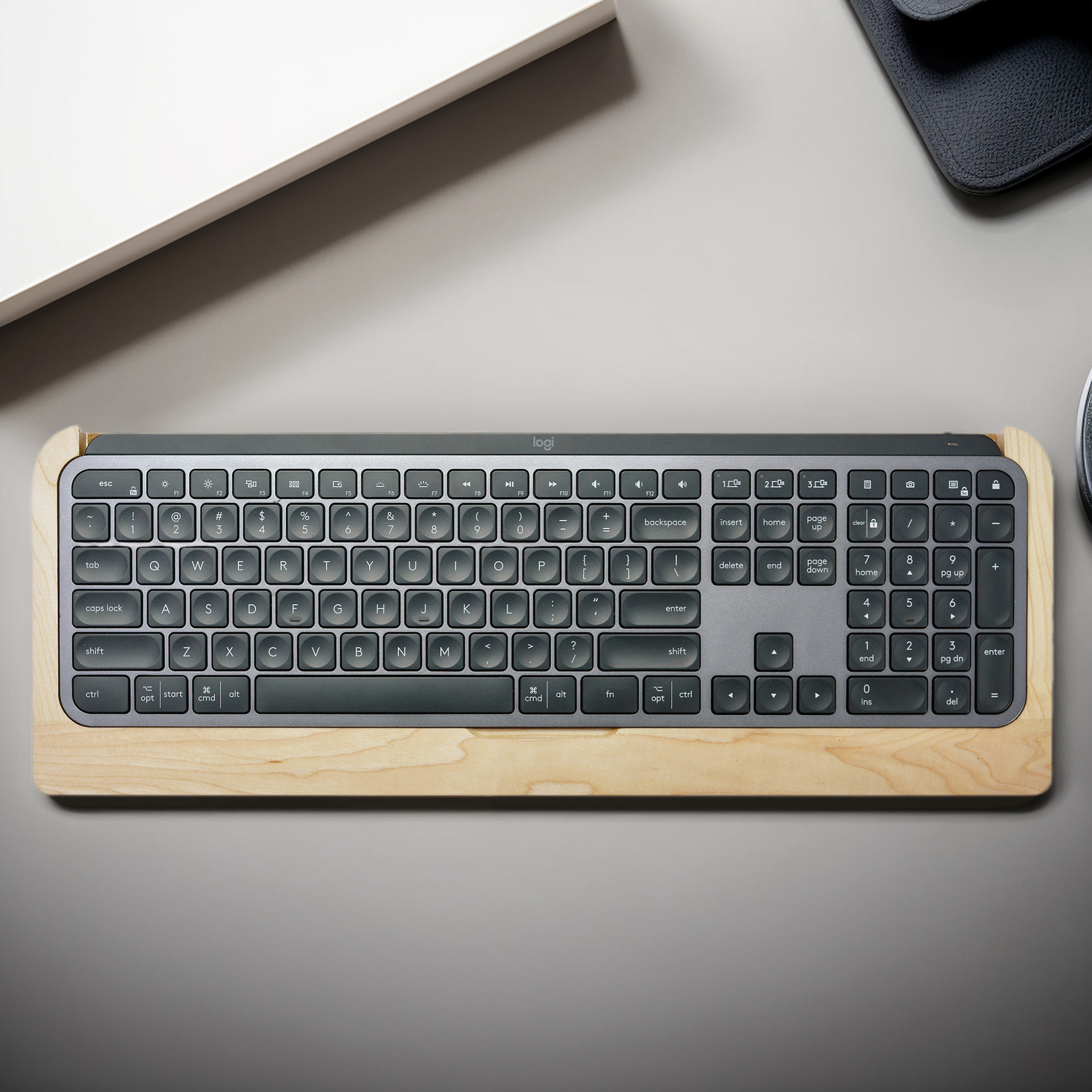 Logitech Keyboard Mechanical Keyboard Smart Shell Keyboard