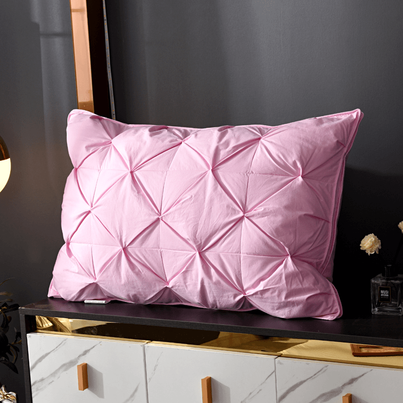 Manufacturer Processes and Customizes Cross-Border Twisted Feather Velvet Pillows, Hotel Pillows, Home Adult Single Pillows, Pillow Cores