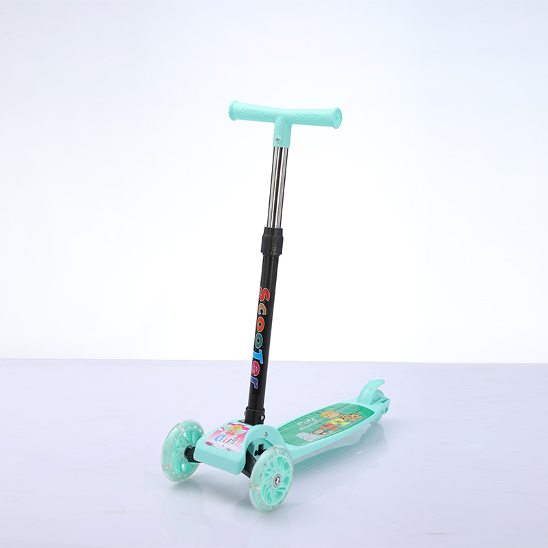 Wholesale children scooter cartoon flash wheel bicycle 2-8 years old baby toy car foldable scooter