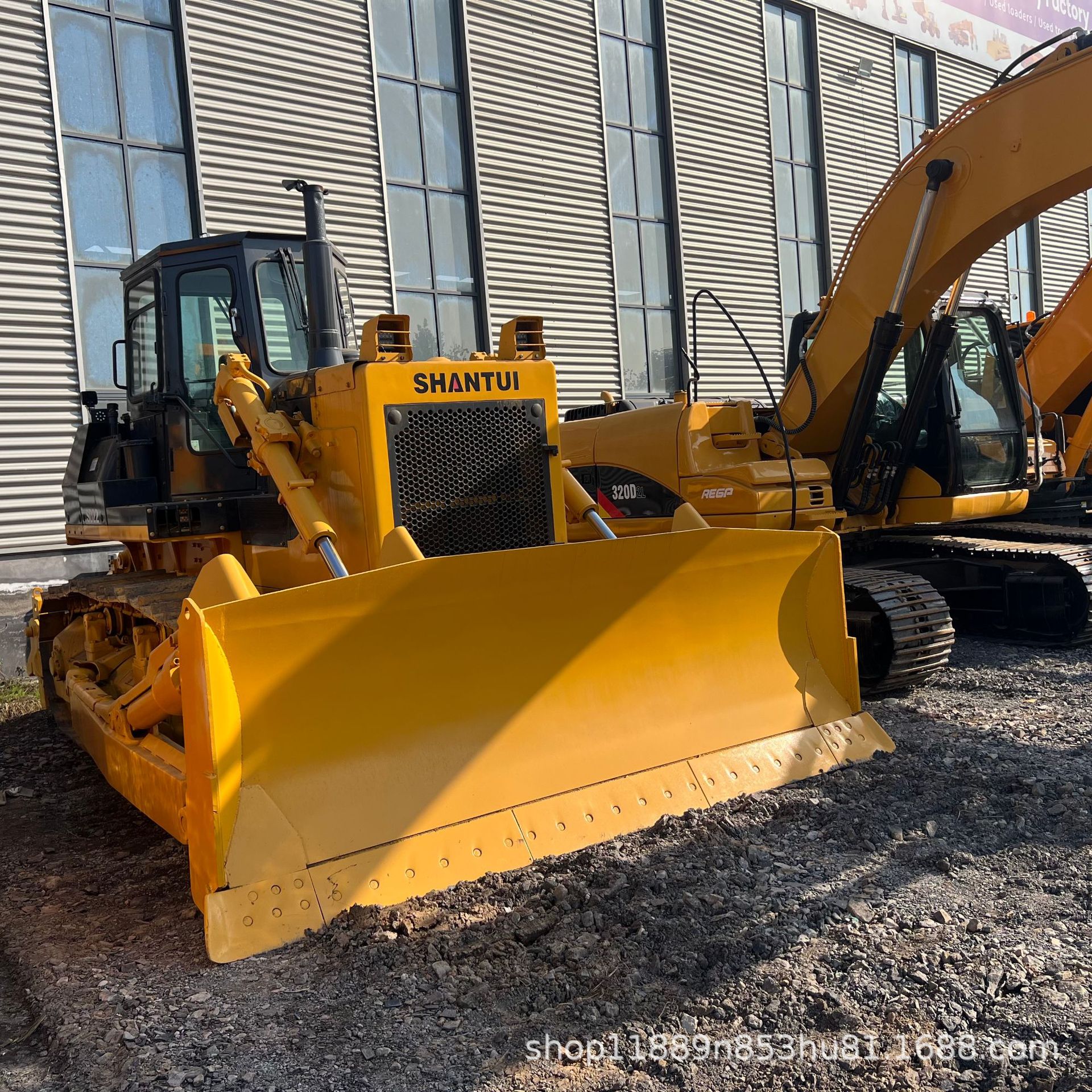 Б/У бульдозер Shantui Sd32 для передачи – высокая мощность