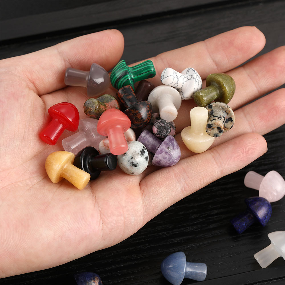 Cross-border Hot Sale Natural 20mm Crystal Mushroom Ornaments Small Mushroom Crystal Crafts Micro Landscape Ornaments Decorations