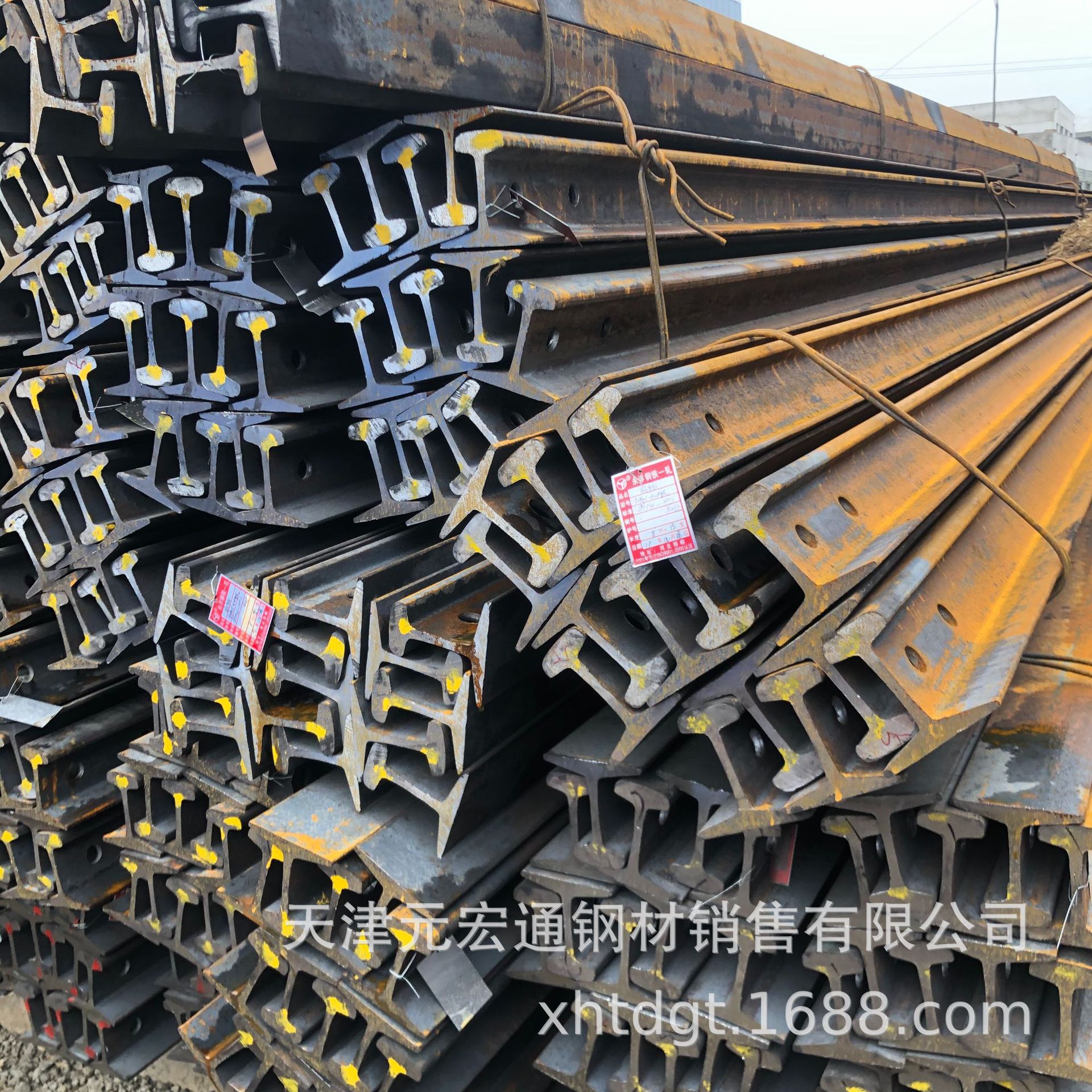 Q235 Rail Hot-Rolled Light Rail 38Kg43Kg Railway Track Rail Steel 100kg Heavy Rail Lifting Rail
