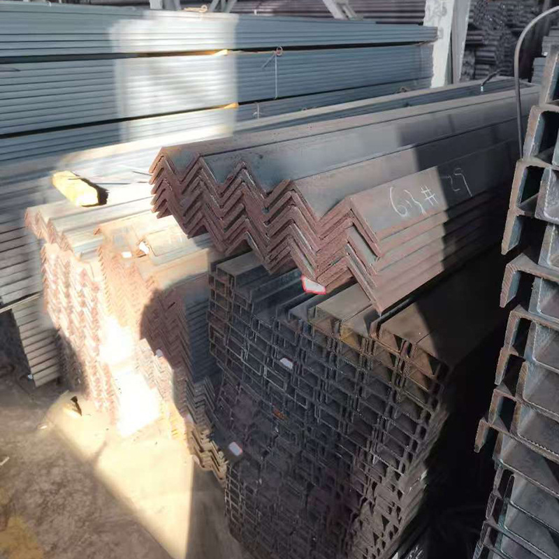 Manufacturer of Carbon Steel Angle Steel Triangle Iron Q235 Automotive and Shipbuilding Hot-Rolled Equal-Sided Perforated Steel Hot-Rolled Punching