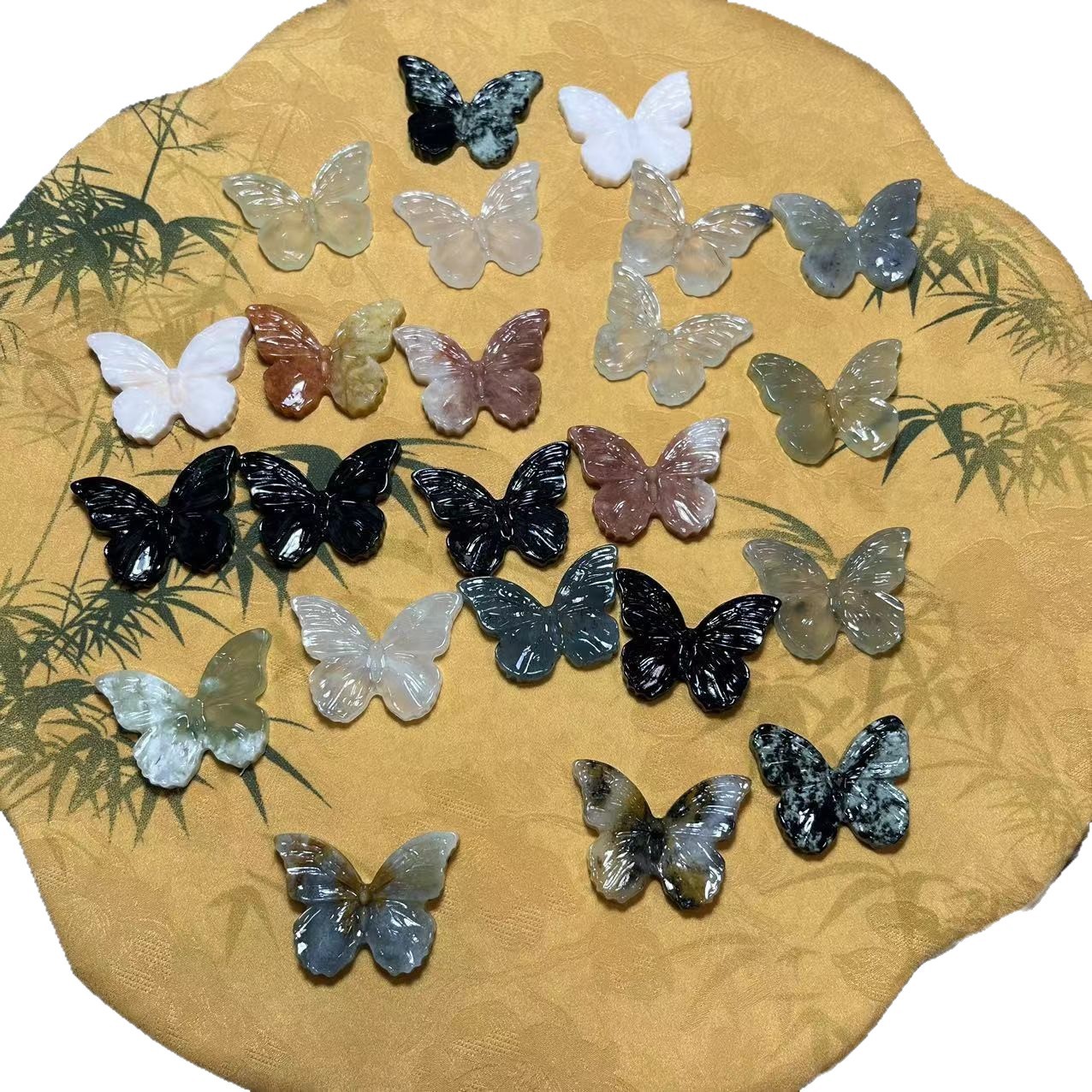 Jade Natural Xiuyu Butterfly Pendant Sweater Chain Pendant Jewelry Manufacturer Wholesale