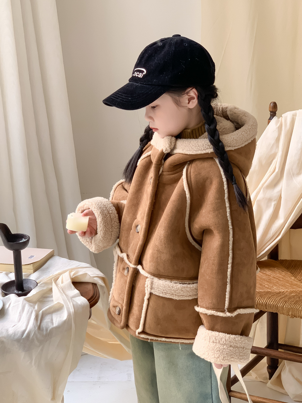 Children's Outwear 2025 Winter Girls' Maillard Hooded Fur All-In-One Outwear Kidsren's Thickeneded Short Warm Outwear