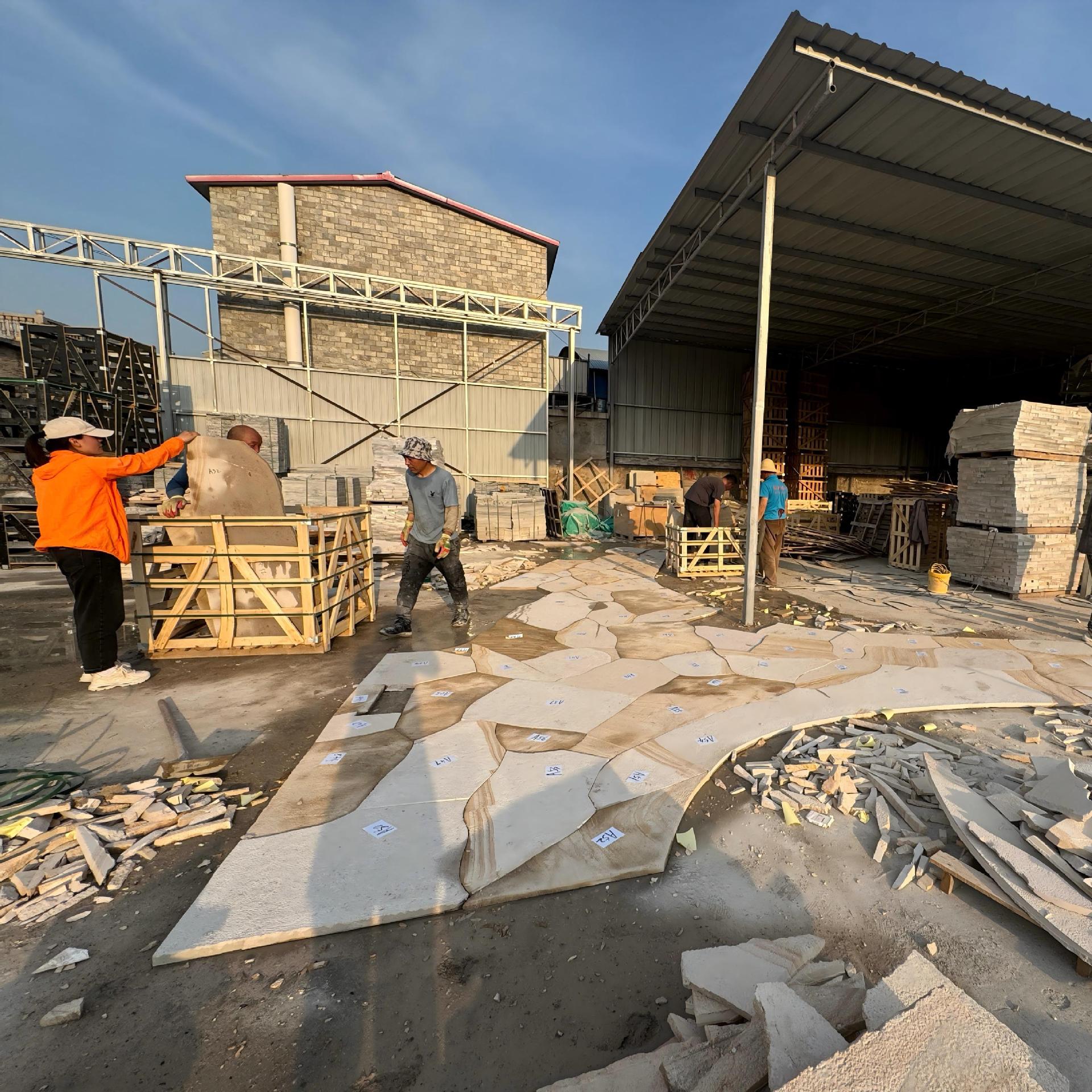 Baihe Yellow Lychee Surface Fragments Can Be Used to Make Courtyard Pavements According to the Drawings. the Floor Puzzles Can Be Given to the Outer Ruler