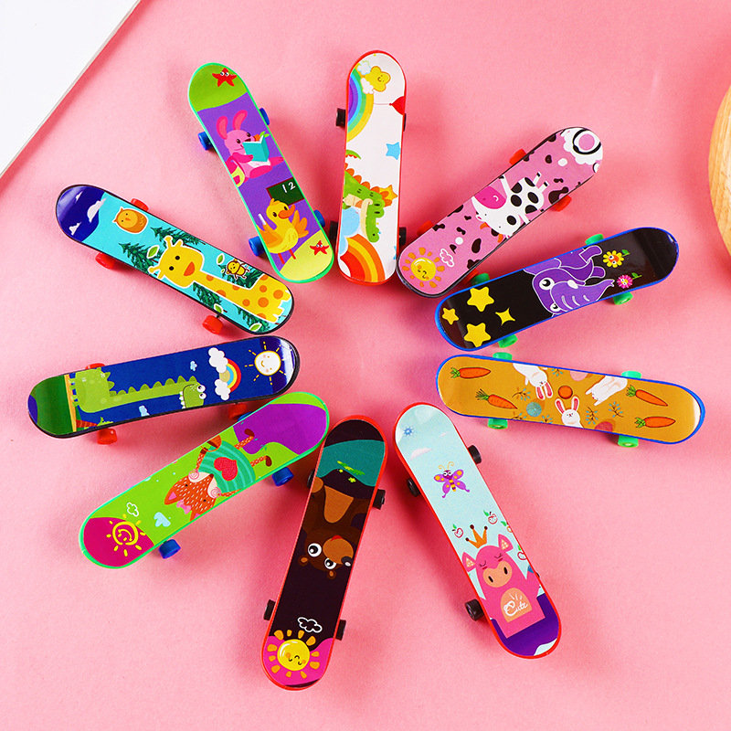 Cartoon Animal Finger Skateboard Sliding Skateboard Toy Car Cross Border Kindergarten Children's Gift School Small Toys